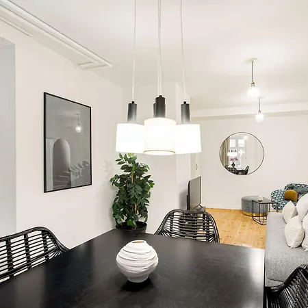 Apartment Tivoli 1- Lovely 2-bdr Near Tivoli