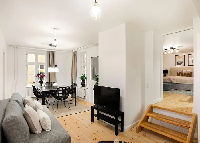 Tivoli 1- Lovely 2-bdr Near Tivoli Apartman *